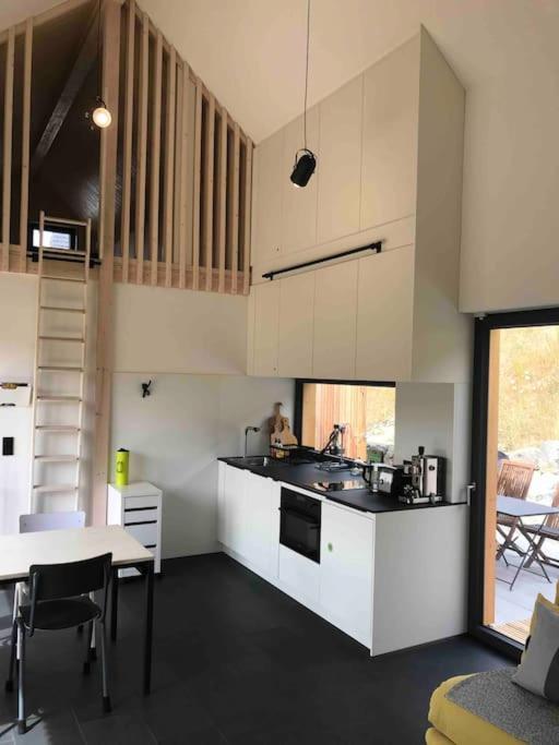 Eifelhausaufzeit-Vulkaneifel-Architekten-Chalet Mit Sauna Im Vulkankrater Immerath Kültér fotó
